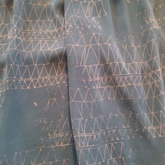 Lush Blouson Dress - Picture 3 of 4